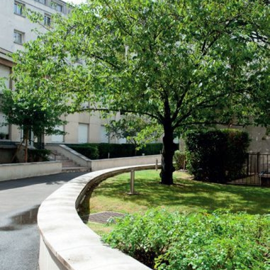  Annonces COLOMBES : Appartement | PARIS (75016) | 75 m2 | 812 000 € 