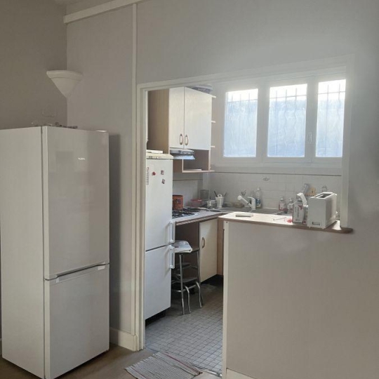  Annonces COLOMBES : Appartement | ASNIERES-SUR-SEINE (92600) | 10 m2 | 560 € 