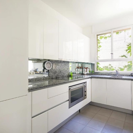  Annonces COLOMBES : Appartement | PARIS (75016) | 76 m2 | 1 500 000 € 