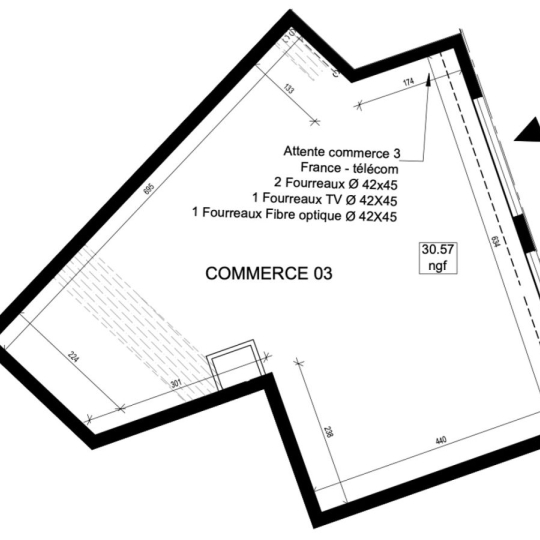  Annonces COLOMBES : Local / Bureau | PUTEAUX (92800) | 40 m2 | 2 717 € 