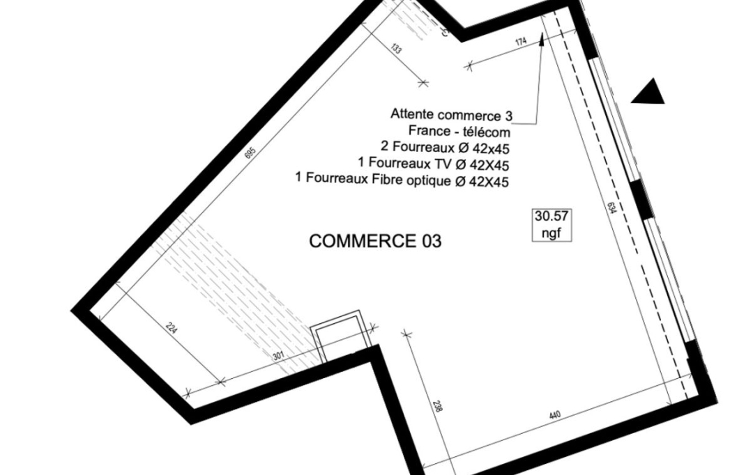 Annonces COLOMBES : Local / Bureau | PUTEAUX (92800) | 40 m2 | 2 717 € 