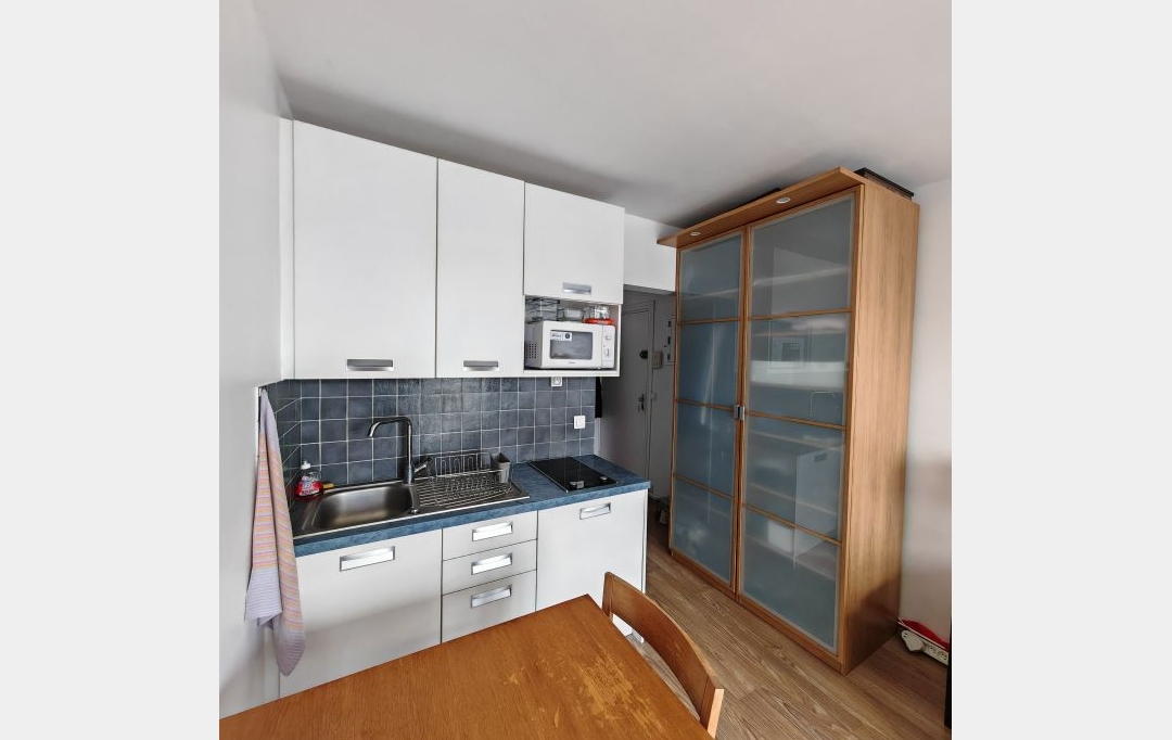 Annonces COLOMBES : Appartement | PARIS (75015) | 19 m2 | 260 000 € 